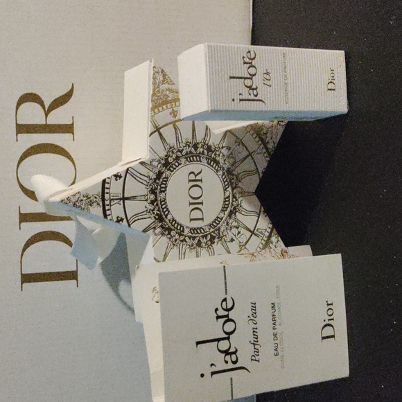 Jadore Holiday Ornament Bundle. (3) New! - Picture 3 of 7